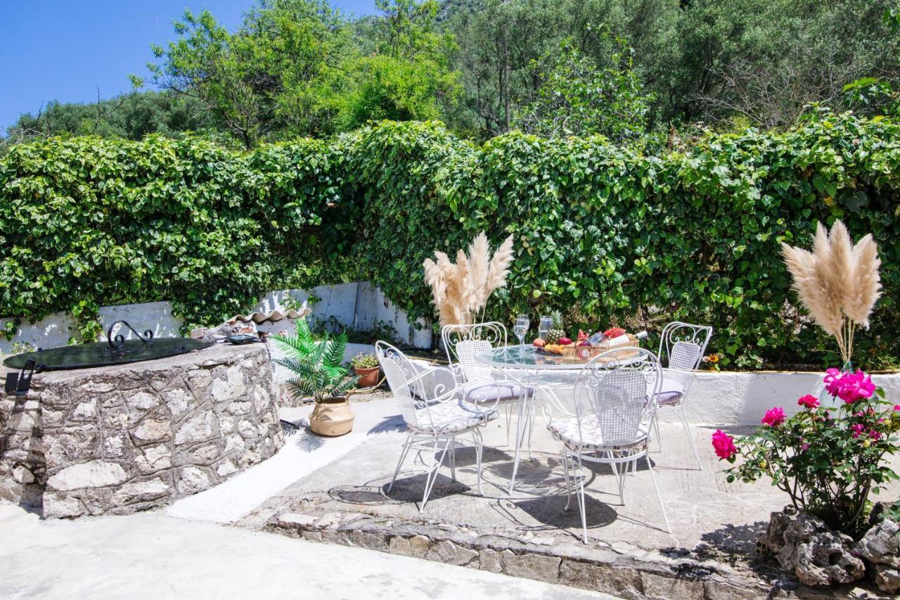 Grande Terra Villas With Swimming Pool Spartylas Dış mekan fotoğraf